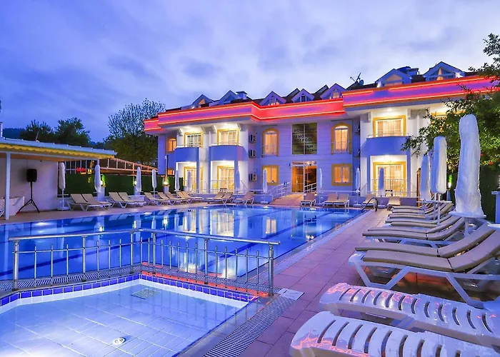 Eramax Hotel 3*